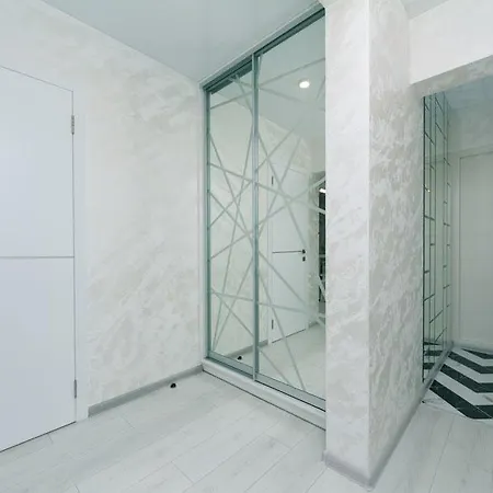 Apartmán 2 Bedroom Lux Orange Center Kyjev
