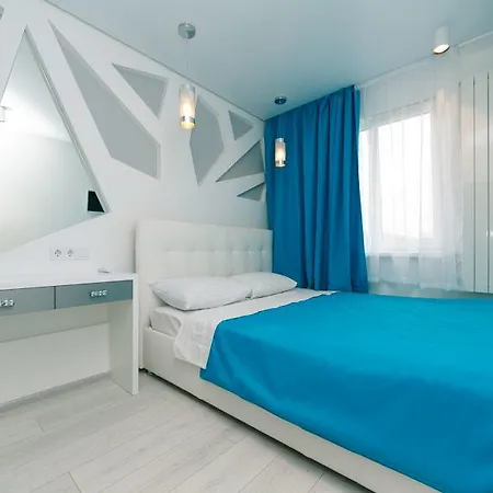 2 Bedroom Lux Orange Center